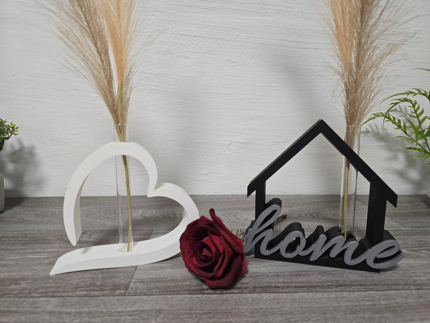 Deko mit Reagenzgläsern